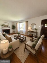 918 Shawnee Dr in Frederick, MD - Building Photo - Building Photo