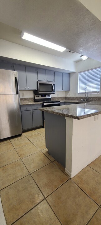 6228 Yerba Ln, Unit D in Las Vegas, NV - Foto de edificio