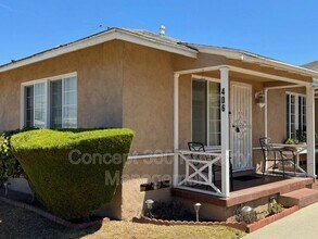 406 E 135th St in Los Angeles, CA - Building Photo - Building Photo