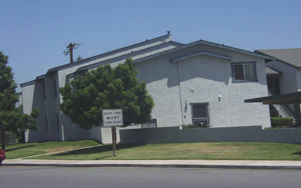 Buena Vista Apartments in El Cajon, CA - Building Photo - Building Photo