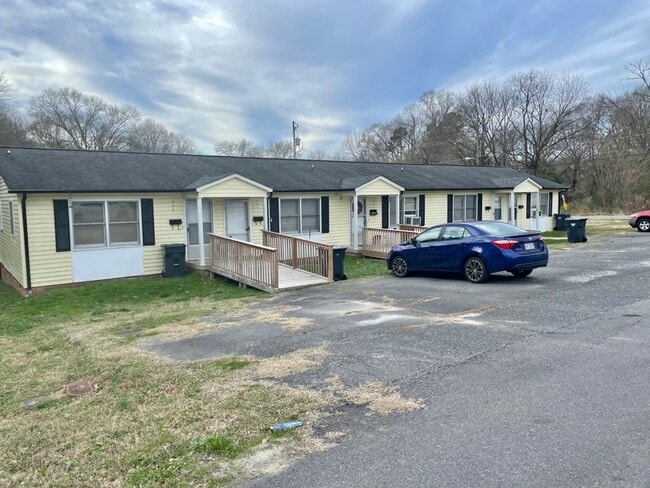 property at 209 E Webb St