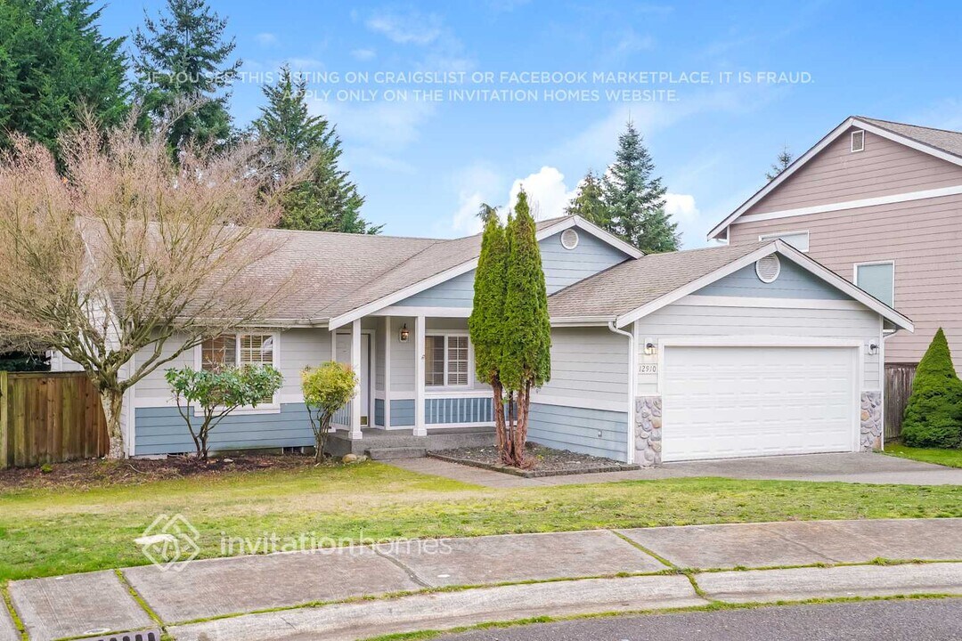 12910 170th St Ct E in Puyallup, WA - Building Photo