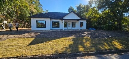 3112 St Louis St in Columbia, SC - Building Photo - Building Photo