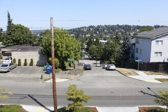 19 W Florentia St in Seattle, WA - Building Photo - Building Photo