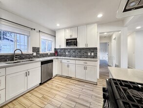 2229 88th Ave in Oakland, CA - Building Photo - Building Photo