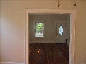 144 Prospect Ave in Middletown, NY - Building Photo - Building Photo