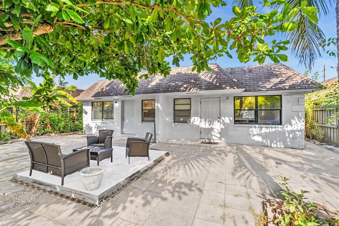 1515-1517 NW 8th Ave in Fort Lauderdale, FL - Building Photo