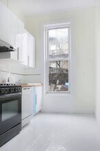152 Kent St in Brooklyn, NY - Building Photo - Building Photo