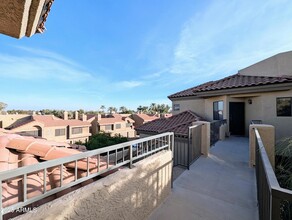 4925 E Desert Cove Ave, Unit 330 in Scottsdale, AZ - Building Photo - Building Photo