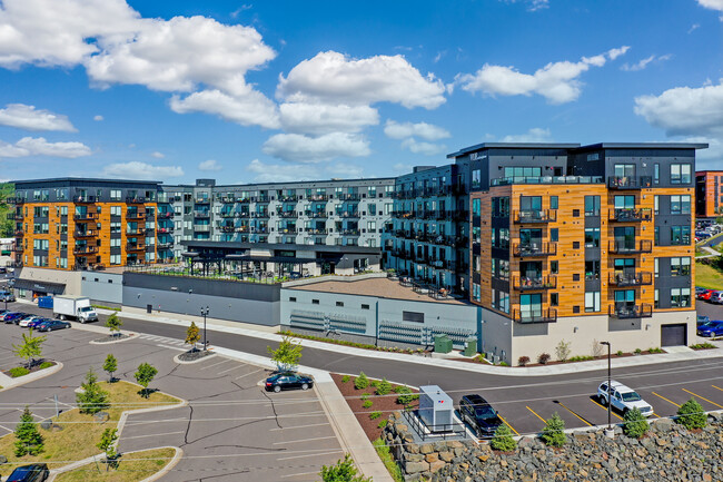 Vue at BlueStone in Duluth, MN - Building Photo - Building Photo