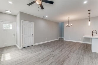 6315 Pebble Ave in Dallas, TX - Building Photo - Building Photo