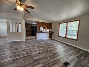 9150 SE 197th Ave in Ocklawaha, FL - Building Photo - Building Photo