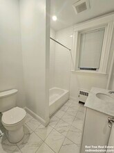 93 Marion St, Unit 3 in Brookline, MA - Building Photo - Building Photo