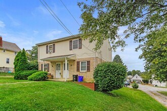 132 N Pleasant Ave in Dallastown, PA - Building Photo - Building Photo