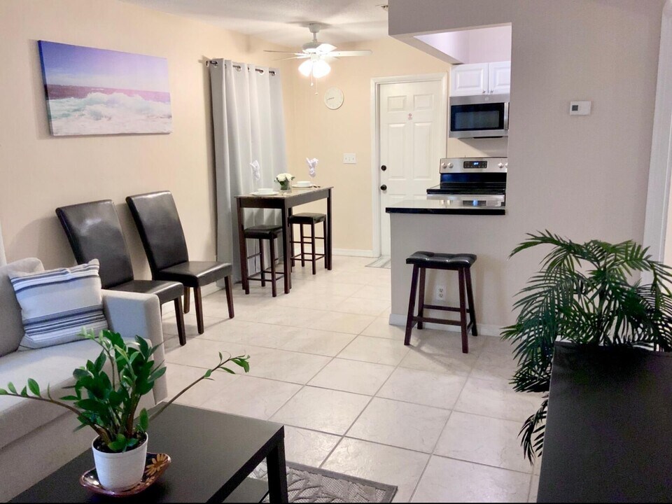 615 NW 18th St in Fort Lauderdale, FL - Building Photo