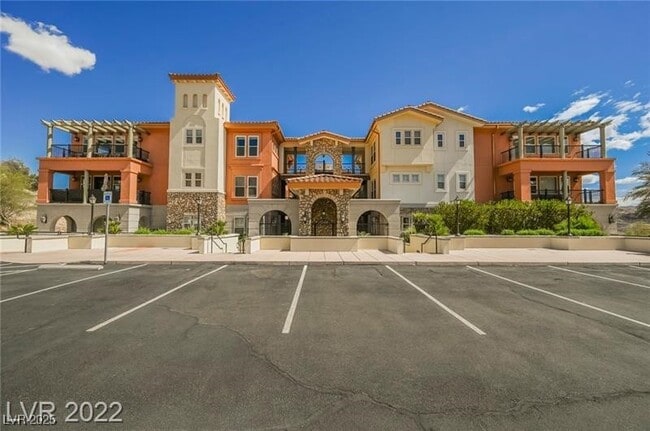 64 Strada Principale in Henderson, NV - Building Photo - Building Photo