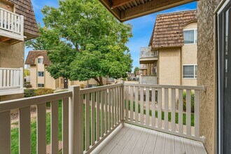 7375 E Quincy Ave in Denver, CO - Building Photo - Building Photo