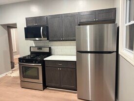 1429 Quarry Ave NW, Unit 1 in Grand Rapids, MI - Building Photo