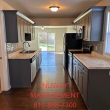 6092 Springdale Blvd in Grand Blanc, MI - Building Photo - Building Photo