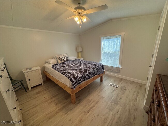 3813 Dewberry Ln in Saint James City, FL - Building Photo - Building Photo