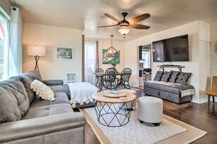 5010 K Pl, Unit SI ID1385819P in Seaview, WA - Building Photo