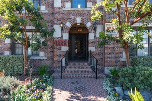 1229 South Central Ave in Glendale, CA - Building Photo