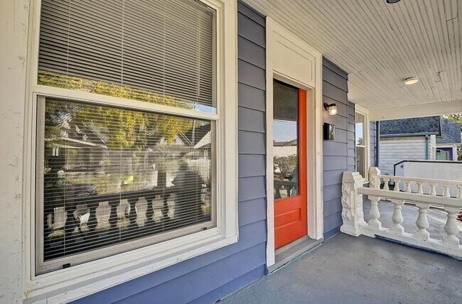 property at 1309 Wright St