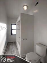 812 W Waveland Ave, Unit #813-N2 in Chicago, IL - Foto de edificio - Building Photo