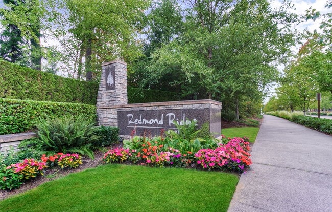 Redmond Ridge in Redmond, WA - Building Photo - Building Photo