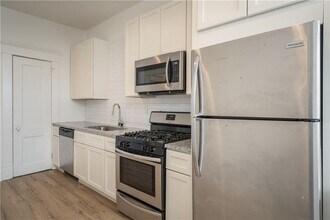 600 Parkway Dr NE in Atlanta, GA - Foto de edificio - Building Photo