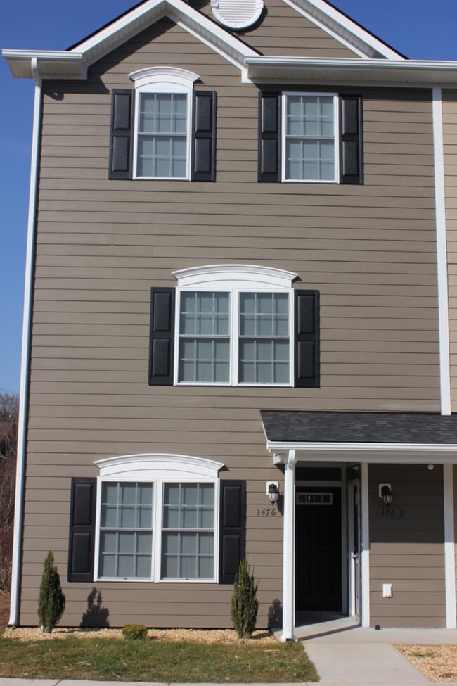 property at 1448 Katie Grv Wy