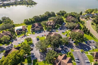 360 Lakepointe Dr in Altamonte Springs, FL - Building Photo - Building Photo