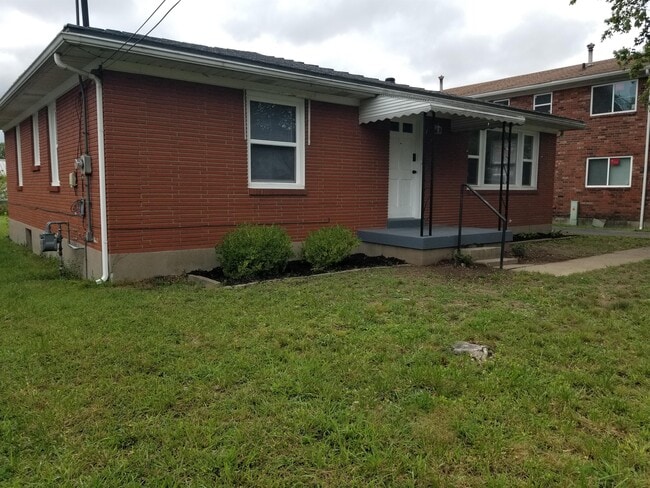 4801 Oak Park Dr in Louisville, KY - Building Photo - Building Photo