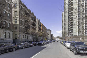 592 W 178th St in New York, NY - Foto de edificio - Building Photo