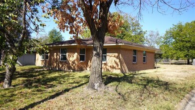 4200 Bradley Cir in Greenville, TX - Building Photo - Building Photo