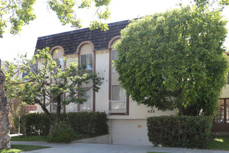 435 S Maple Dr in Beverly Hills, CA - Building Photo - Building Photo