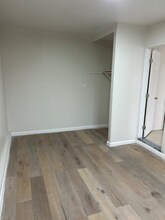 4215 Epsilon St in San Diego, CA - Foto de edificio - Building Photo