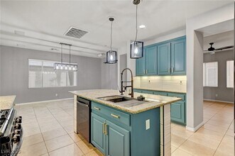 10787 Villa Carlotta Ct in Las Vegas, NV - Foto de edificio - Building Photo