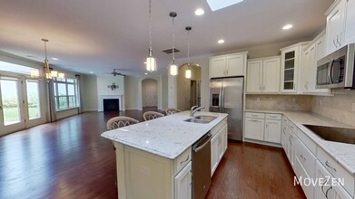 8011 Parknoll Dr in Huntersville, NC - Building Photo - Building Photo