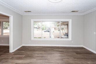 1240 Oakcrest Dr in Charleston, SC - Building Photo - Building Photo