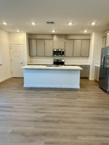 5318 Lake Mary Dr in Sacramento, CA - Building Photo