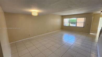 1457 NW 124th Ave in Pembroke Pines, FL - Building Photo - Building Photo