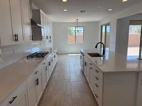 40563 W Michaels Dr in Maricopa, AZ - Building Photo - Building Photo