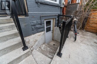 274-274 Ossington Ave in Toronto, ON - Building Photo - Building Photo