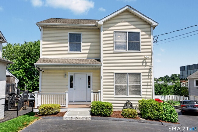 property at 21 Whitmore Ln