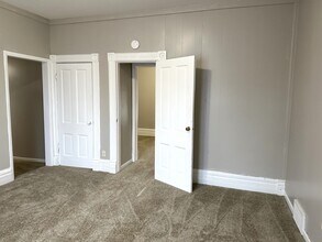 441 Addison St in Elgin, IL - Foto de edificio - Building Photo