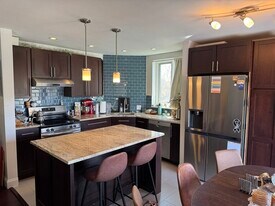 184 Saint Paul St, Unit 604 in Brookline, MA - Building Photo