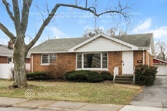 787 E 163rd Pl in South Holland, IL - Foto de edificio - Building Photo