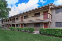 Eagle's Landing in Beeville, TX - Foto de edificio - Building Photo