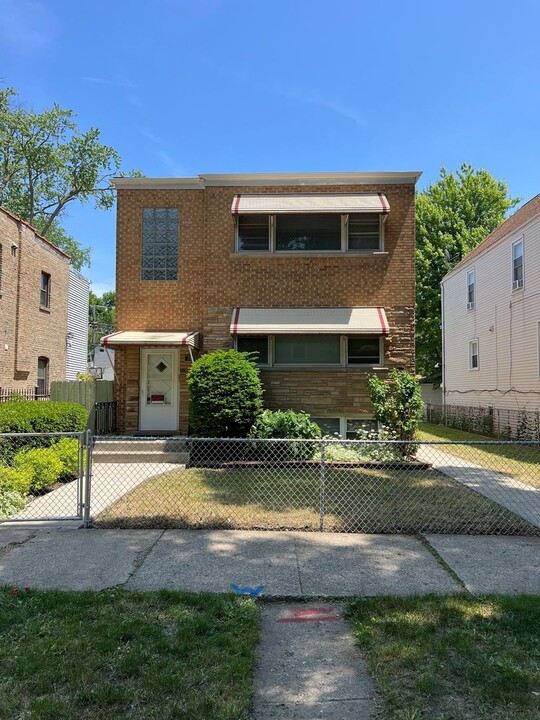 3851 N Whipple St in Chicago, IL - Building Photo